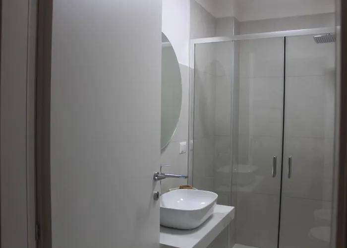 Alojamento de Acomodação e Pequeno-almoço Ad Astra Brindisi